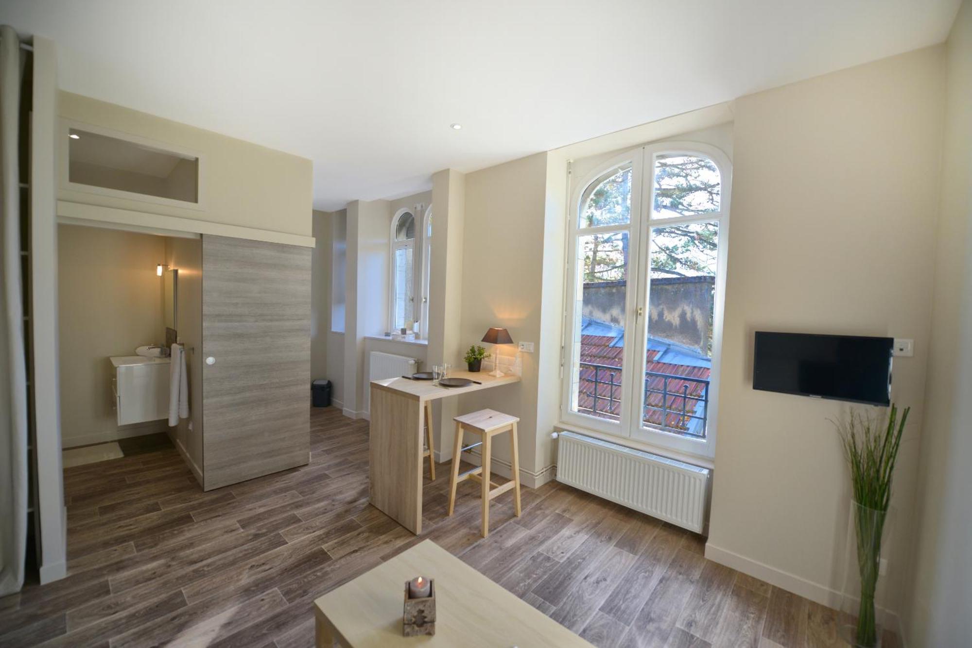 Appartment Les Suites Du Parc Безансон Экстерьер фото